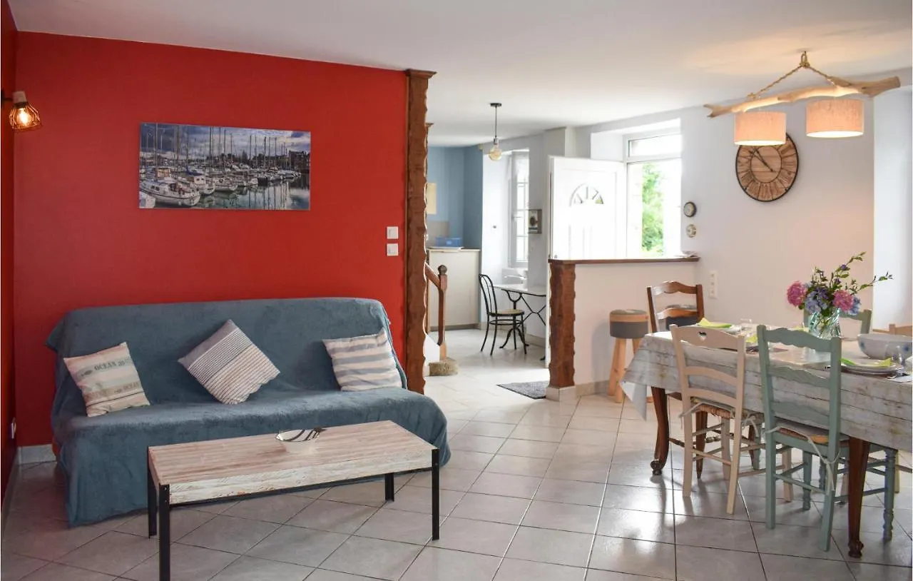 Nice Home In Pleubian With Kitchen Frankrig
